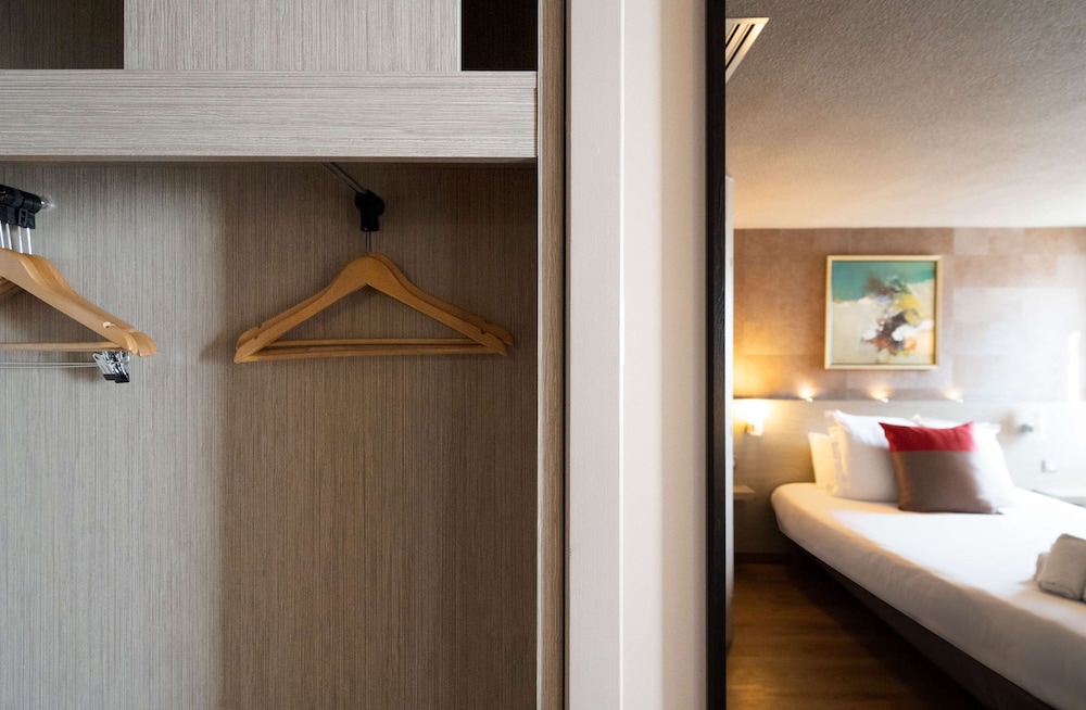

Bari - Maubeuge - Best Western l'Atelier 117