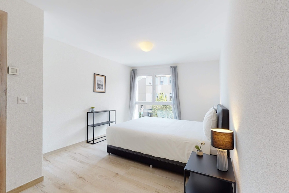 

Roma - Leysin - Nonanteneuf Appart-hôtel - Aigle