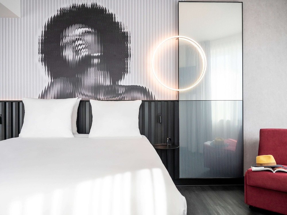 

Roma - Zaandam - Tribe Amsterdam City