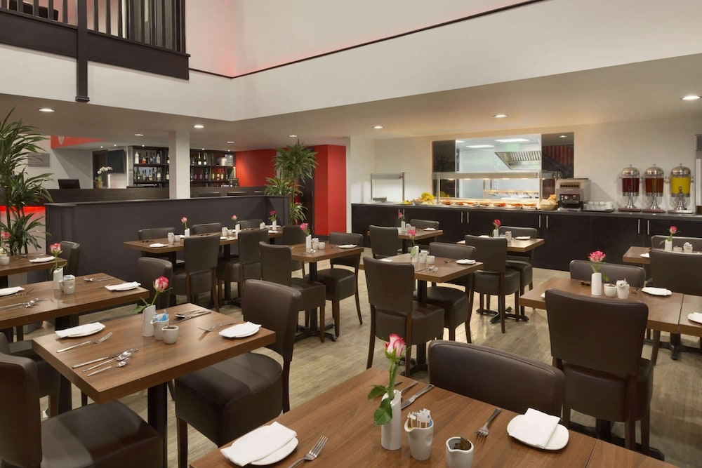

Roma - Oxford - Ramada By Wyndham Oxford