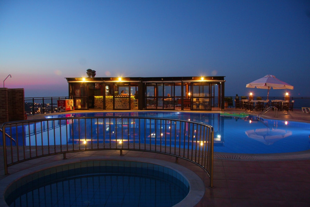 

Bari - Creta Est - Heraklion, Rethymno, Agios Nikolaos, Grecia - Driades Apartments by Estia