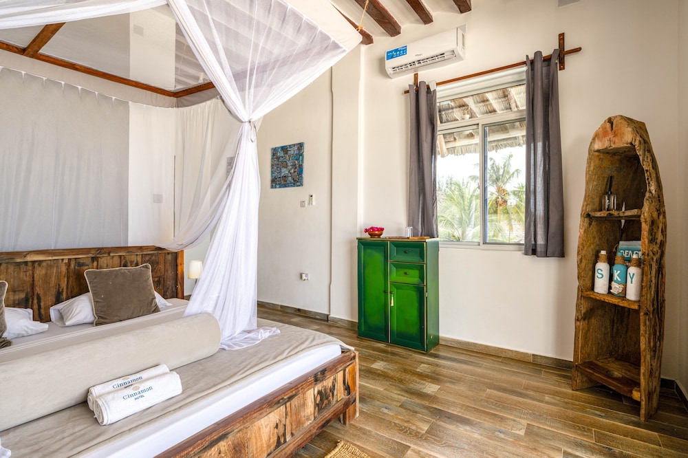 

Roma - Kidenga - Cinnamon Hotel