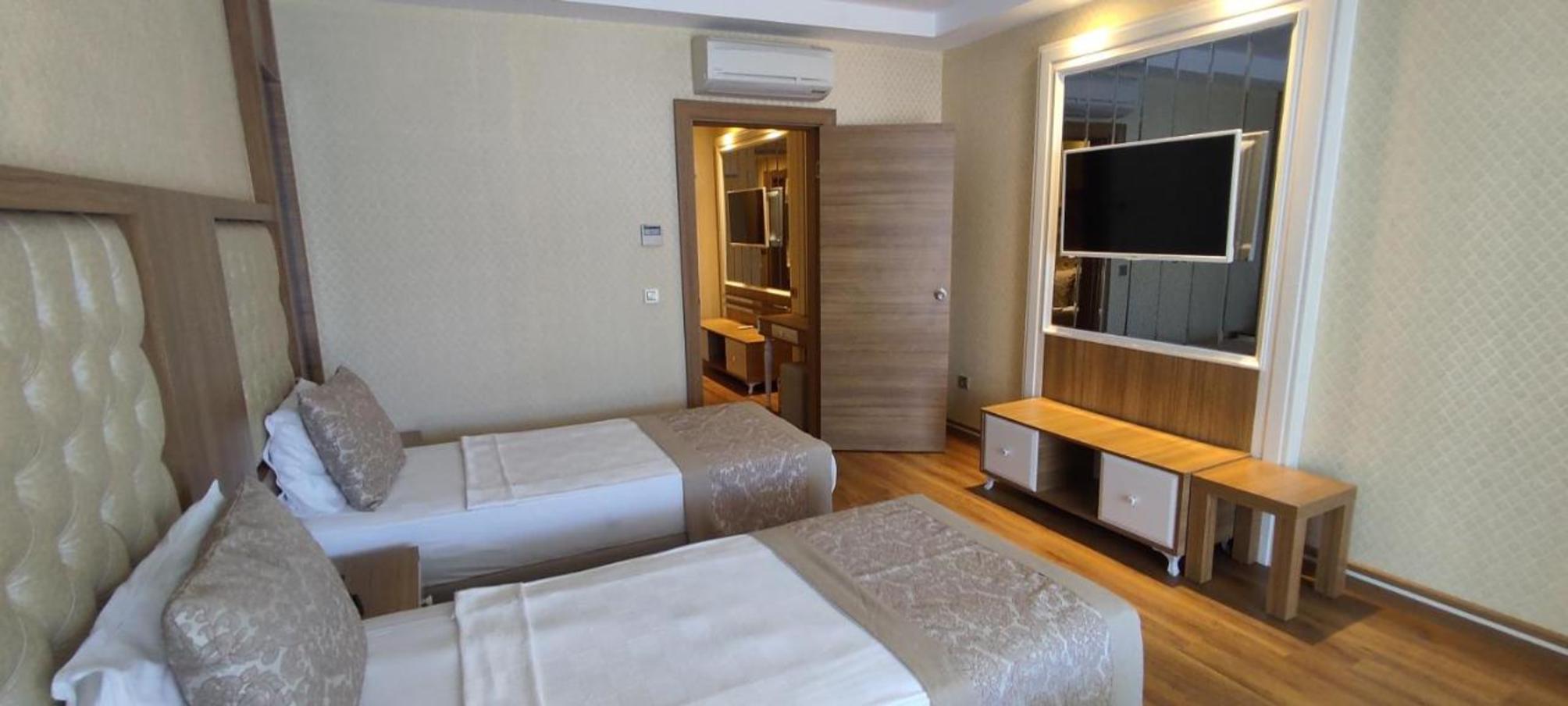

Torino - Okurcalar - Oz Hotels Sui