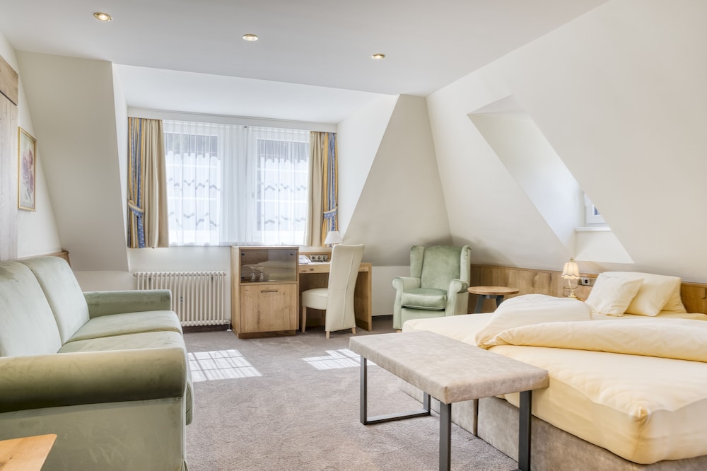 

Napoli - St Anton - Hotel Alte Post