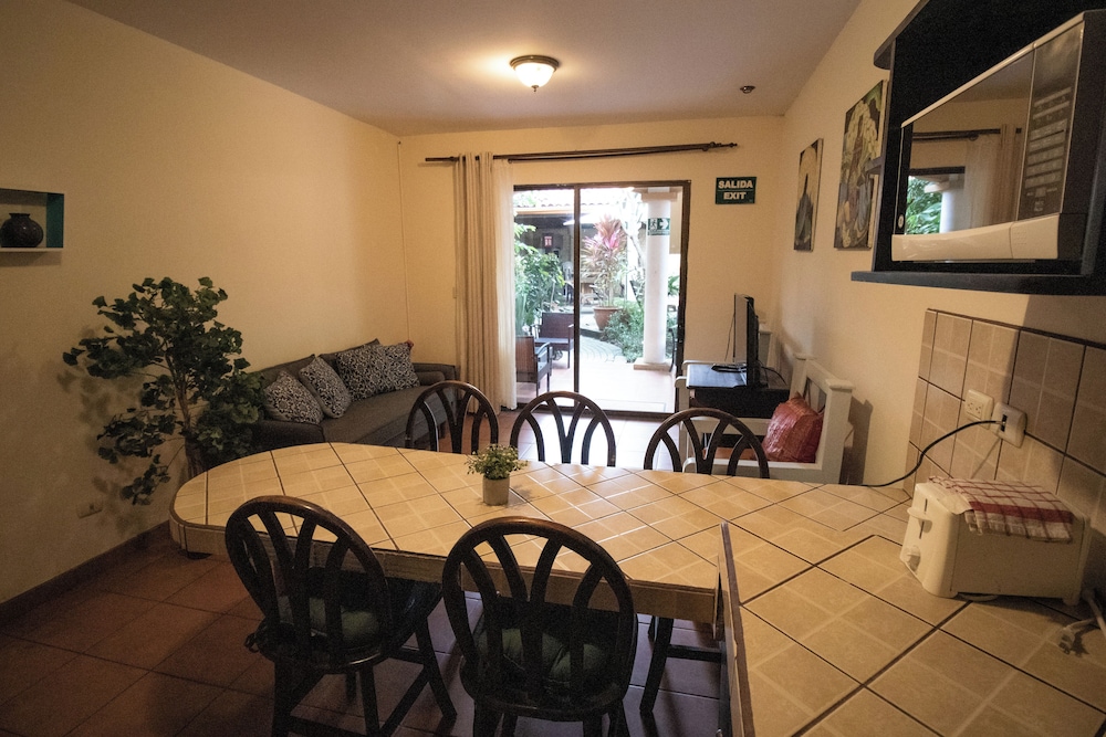 

Napoli - Playa Hermosa - Anona Guesthouse