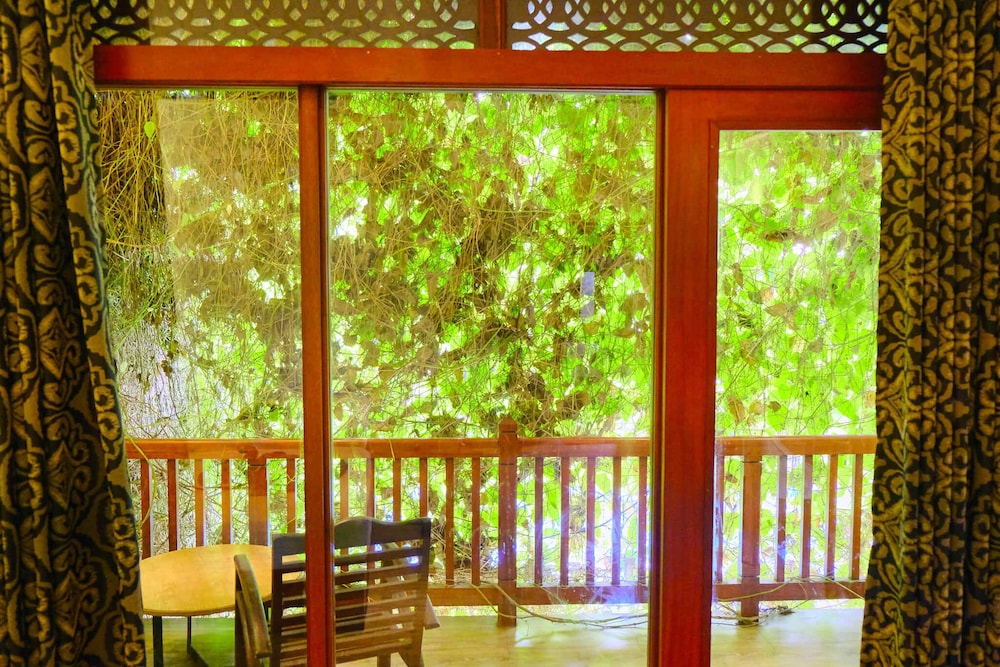 

Palermo - Matara - Polhena Grand Resort