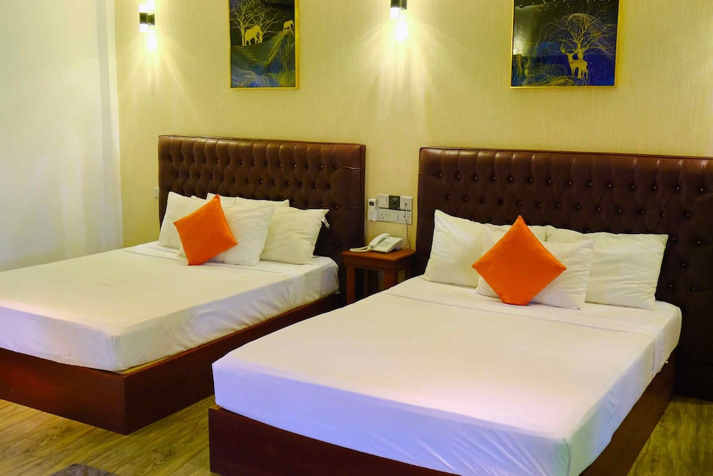 

Milano - Kamburugamuwa - Polhena Grand Resort