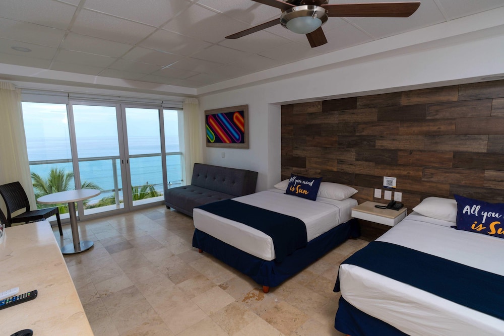 

Milano - Marina Vallarta - Hotel Villa Varadero