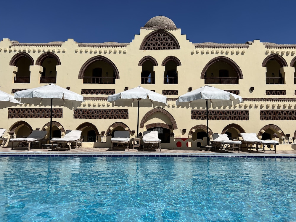 

Roma - Luxor - Elphardous Oasis Hotel
