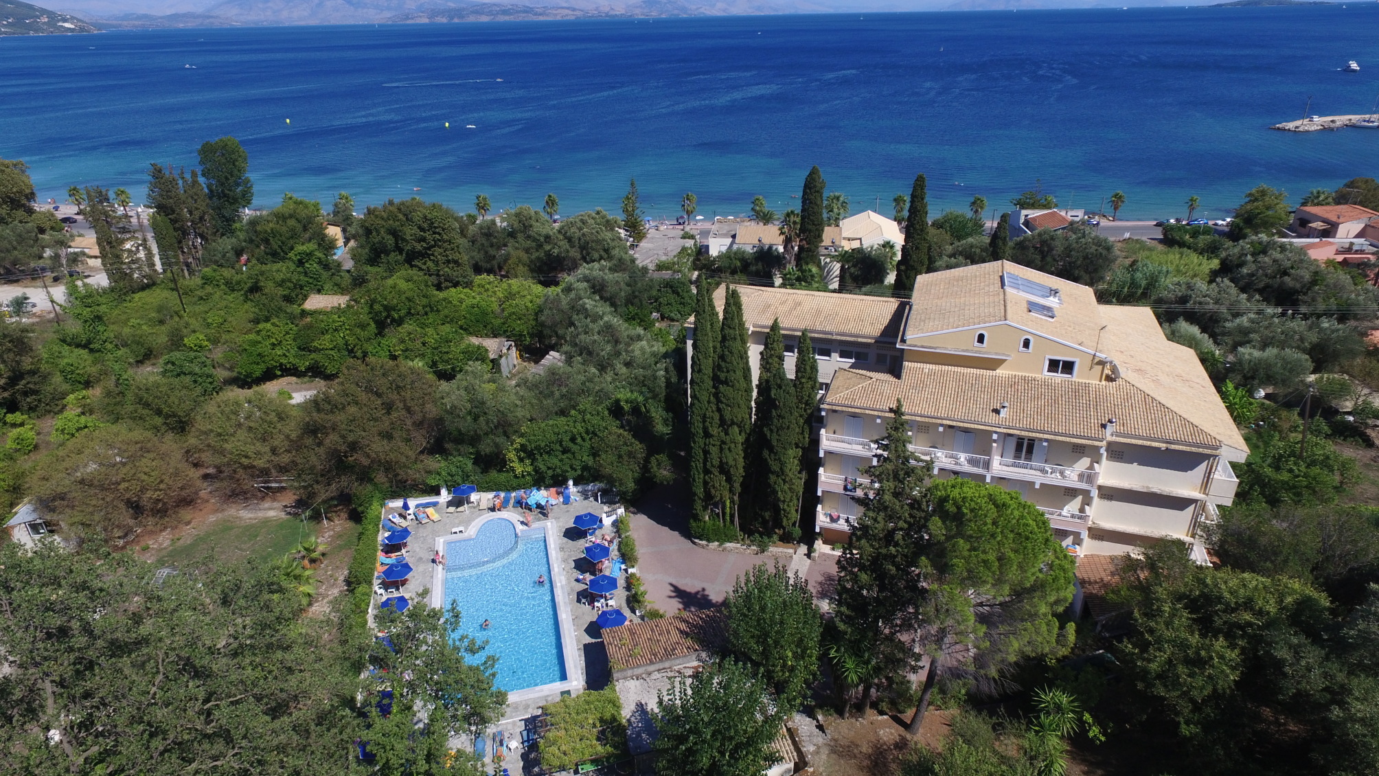 

Milano - Corfù, Isole Greche - Ipsos Beach Hotel