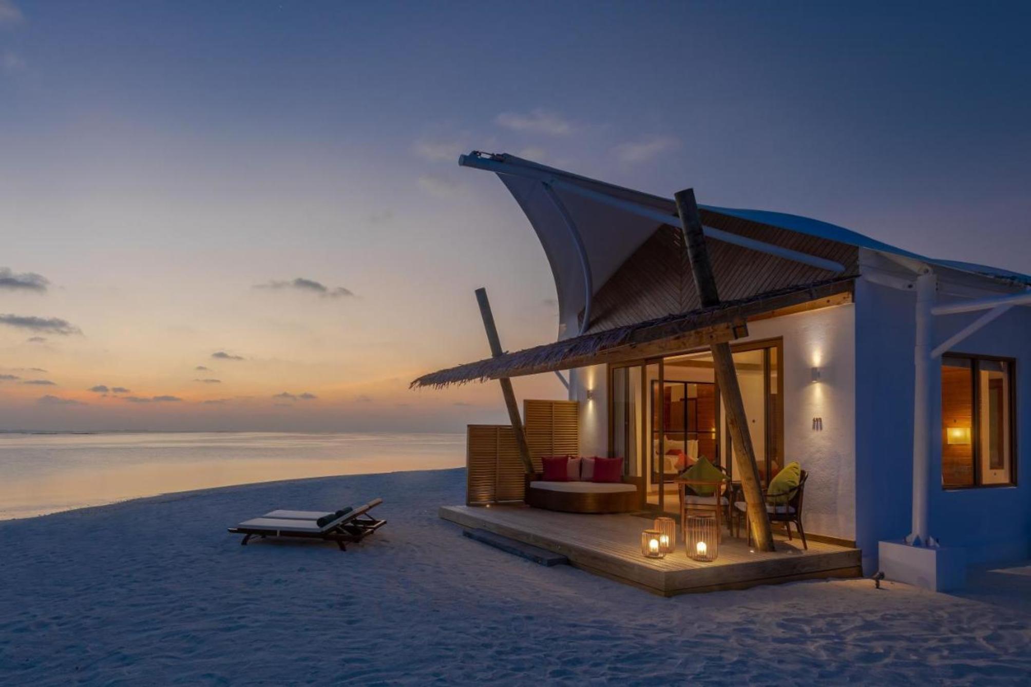 

Ancona - Atollo di Meemu - Cinnamon Hakuraa Huraa Maldives