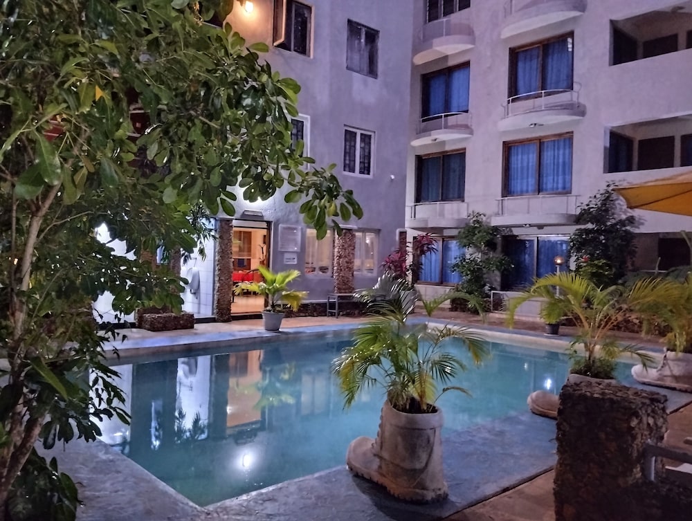 

Bologna - Diani Beach - Rock Galana Holiday Apartments