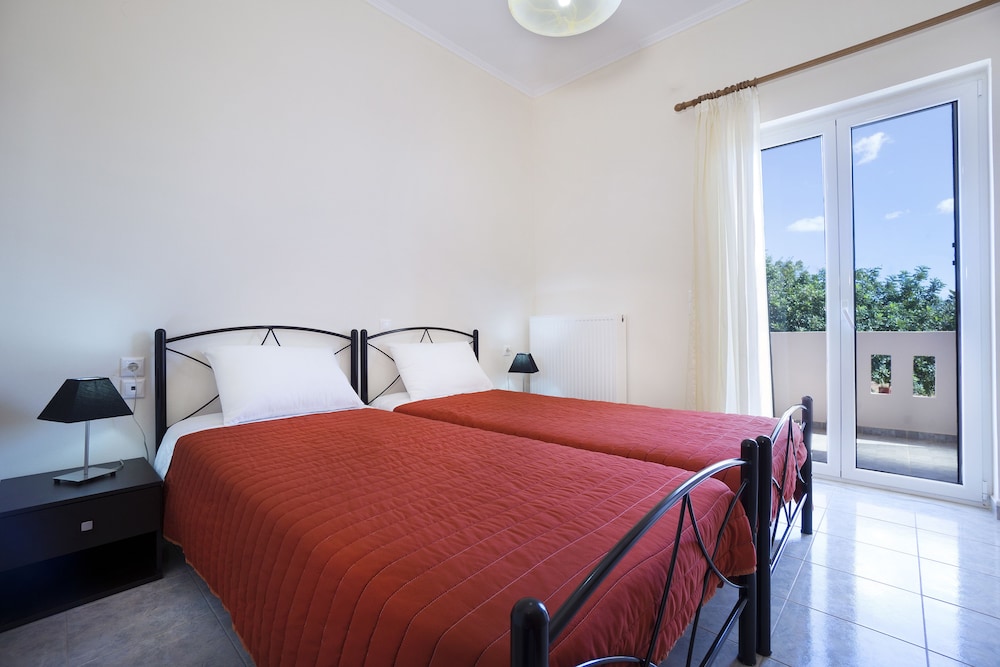 

Verona - Stavros - Skamagkas M. Apartments
