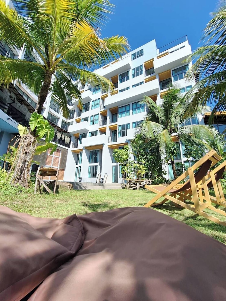 

Roma - Thalang - Atom Phuket Hotel -SHA Plus