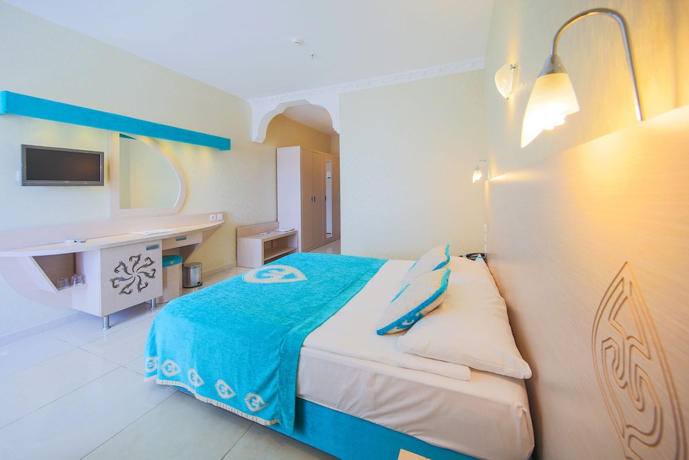 

Milano - Tekirova - Daima Biz Hotel - Dolusu Aquapark Access