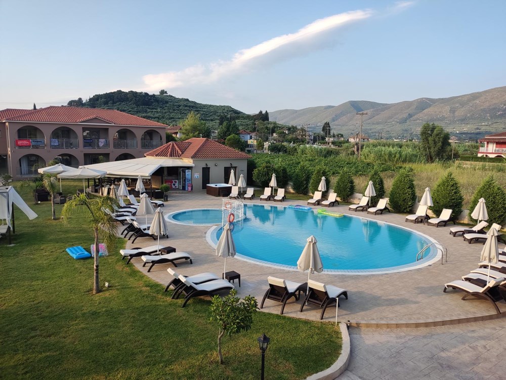

Milano - Tsilivi - Eleni's Garden & Castello Suites