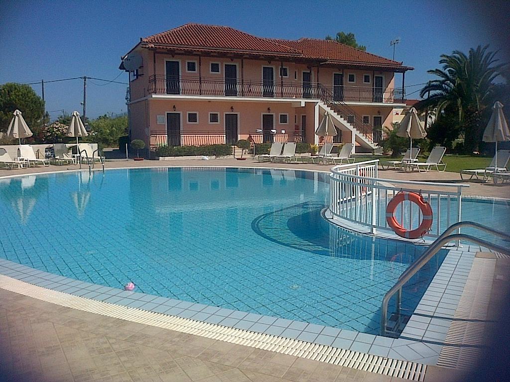

Verona - Alykes - Eleni's Garden & Castello Suites