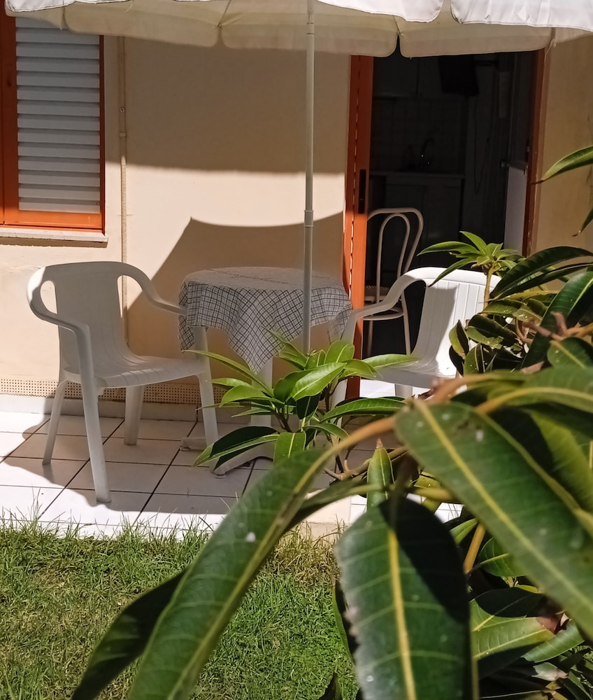

Bari - Soúda - Ilona Apartments Chania