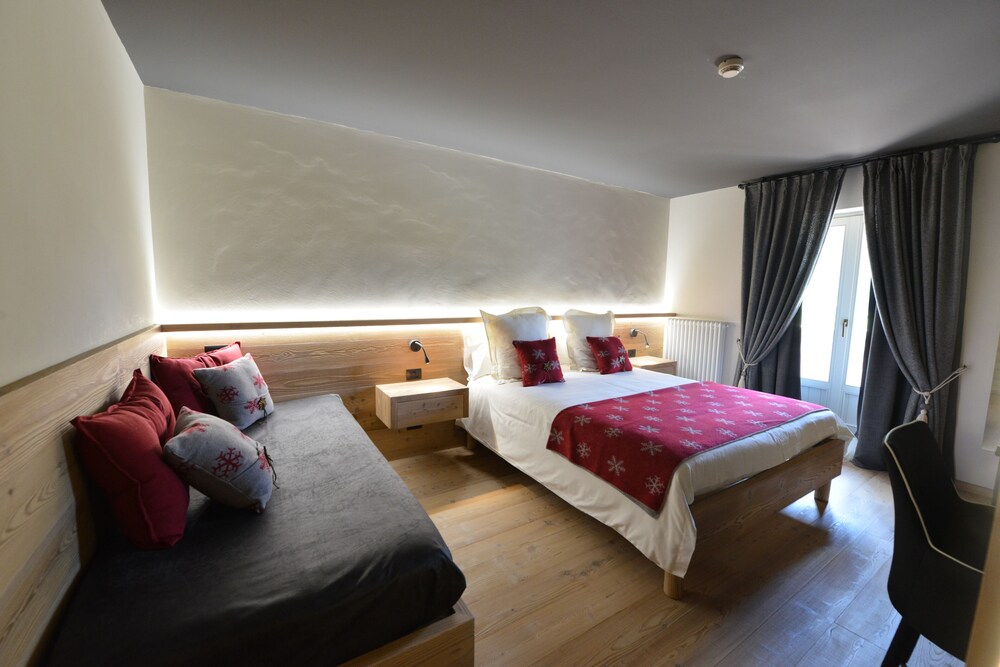 

Olbia - Cogne - La Madonnina Del Gran Paradiso Wellness Hotel