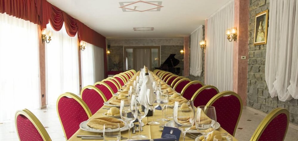 

Milano - Prato Nevoso - Hotel Reale Ristorante