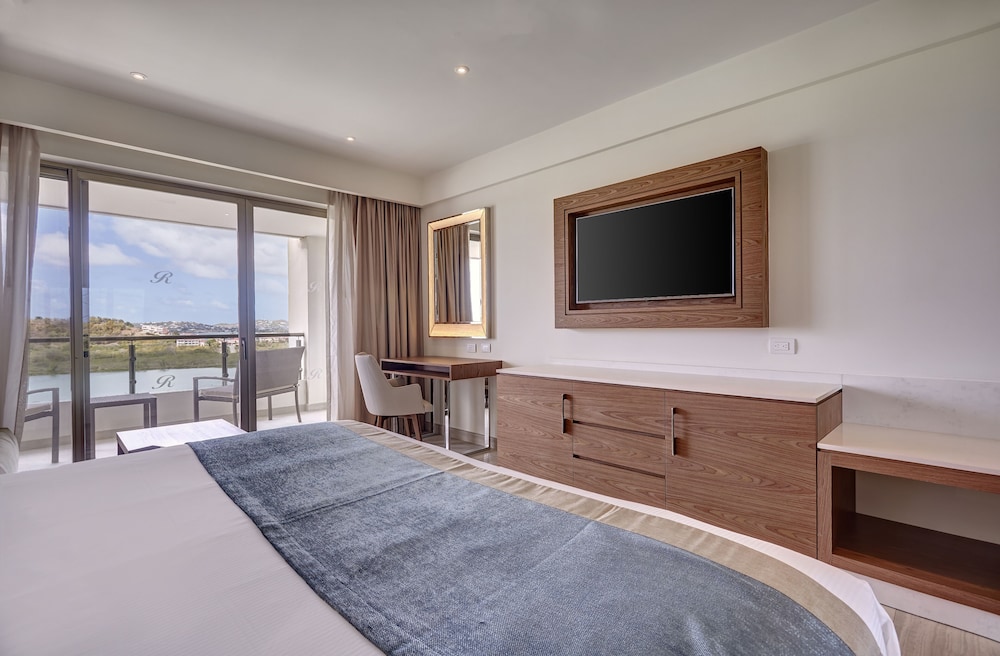 

Venezia - Jolly Harbour - Royalton Antigua, An Autograph Collection All-Inclusive Resort