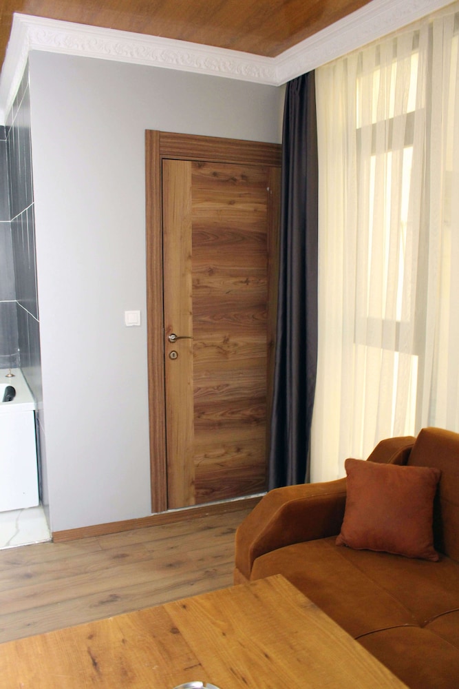 

Roma - Istanbul - Avist Hotel Avcılar