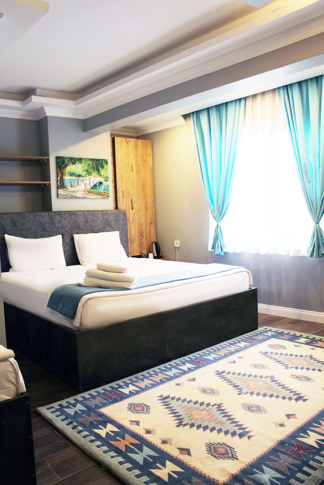 

Torino - Istanbul - Avist Hotel Avcılar