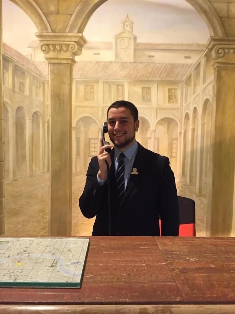 

Lamezia Terme - Pisa - Hotel Bologna