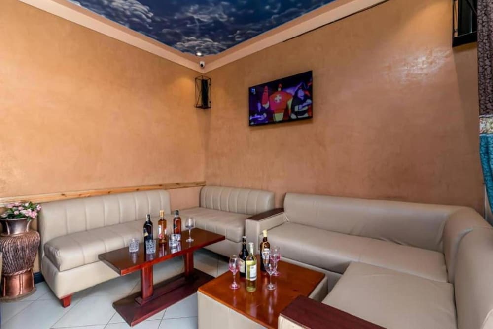 

Roma - Entebbe - Haber Motel