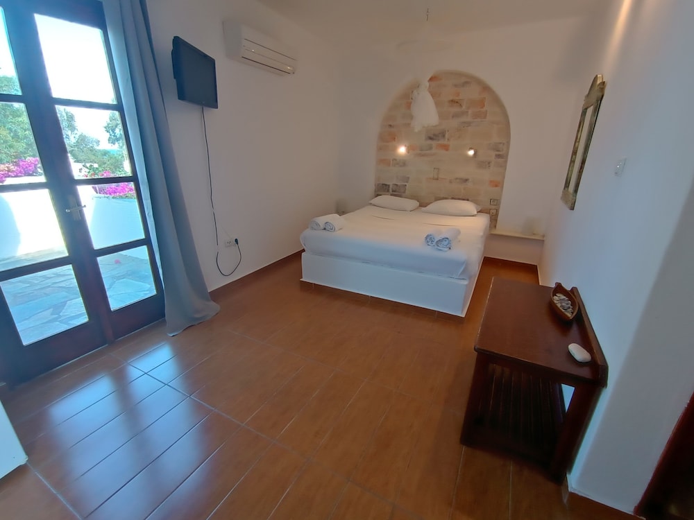 

Milano - Kastraki - Naxos Summerland resort