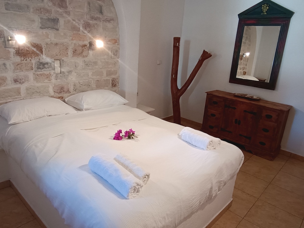 

Milano - Pirgaki - Naxos Summerland resort