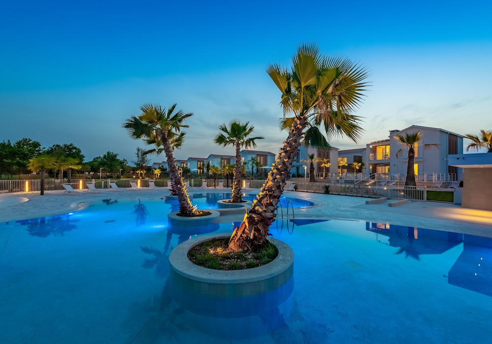 

Cagliari - Caorle - Pareus Beach Resort