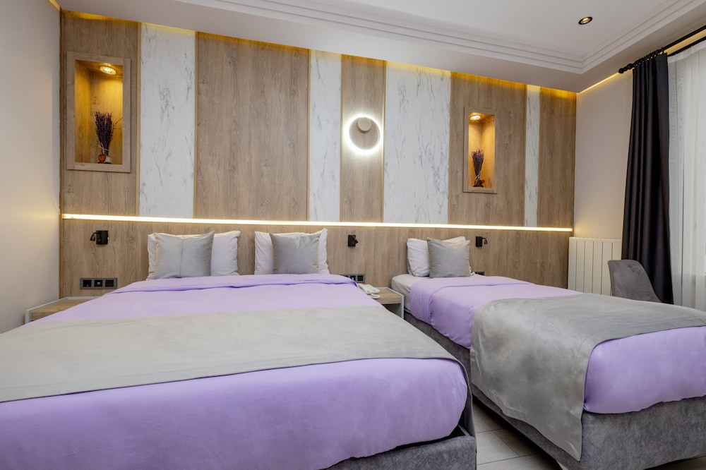 

Palermo - Istanbul - Lavender Airport Hotel