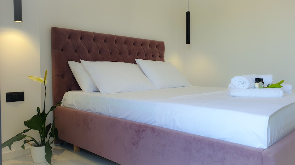 

Lamezia Terme - Sarandë - Vila Mia