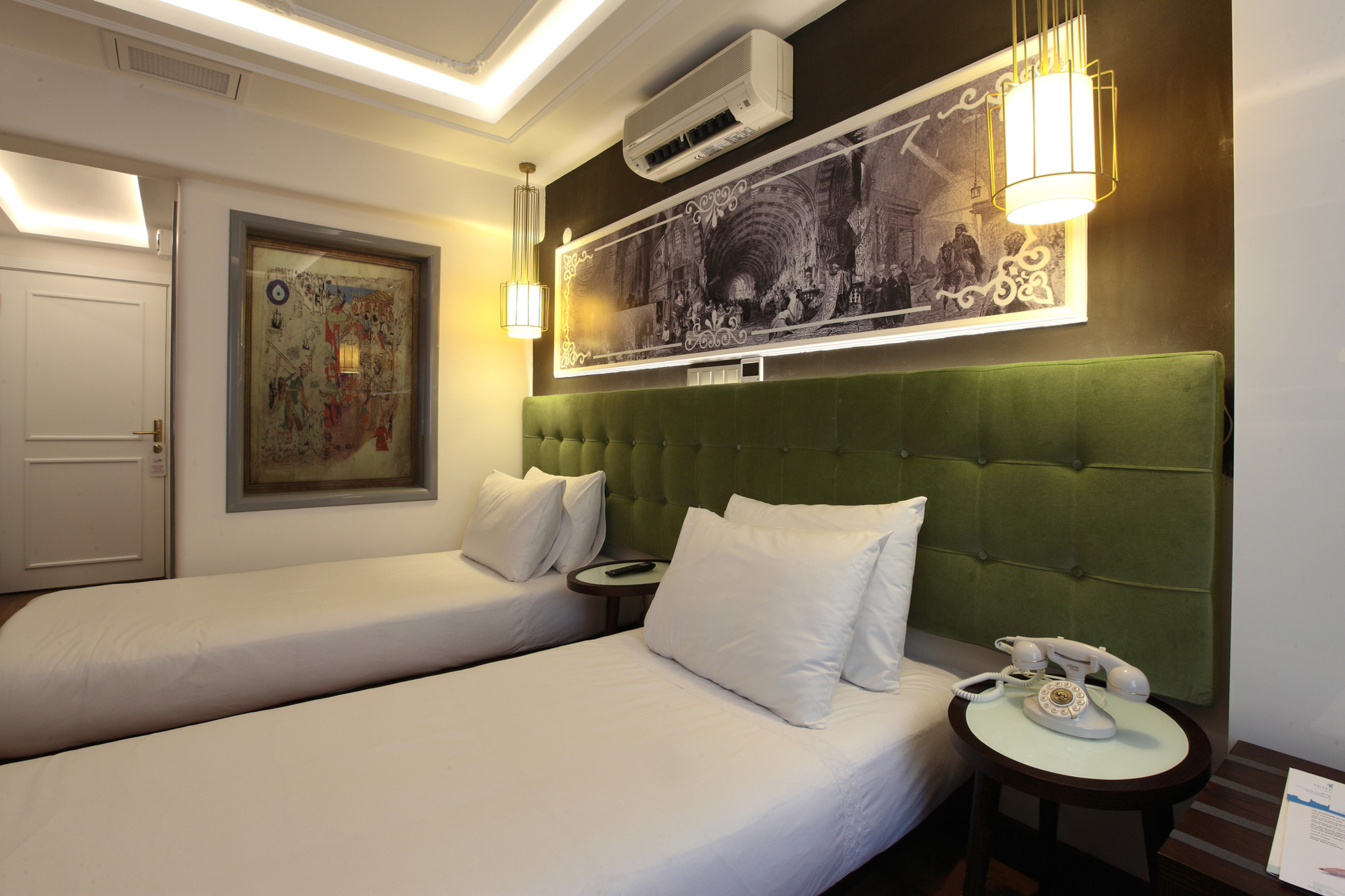 

Cagliari - Istanbul - Hotel Niles Istanbul