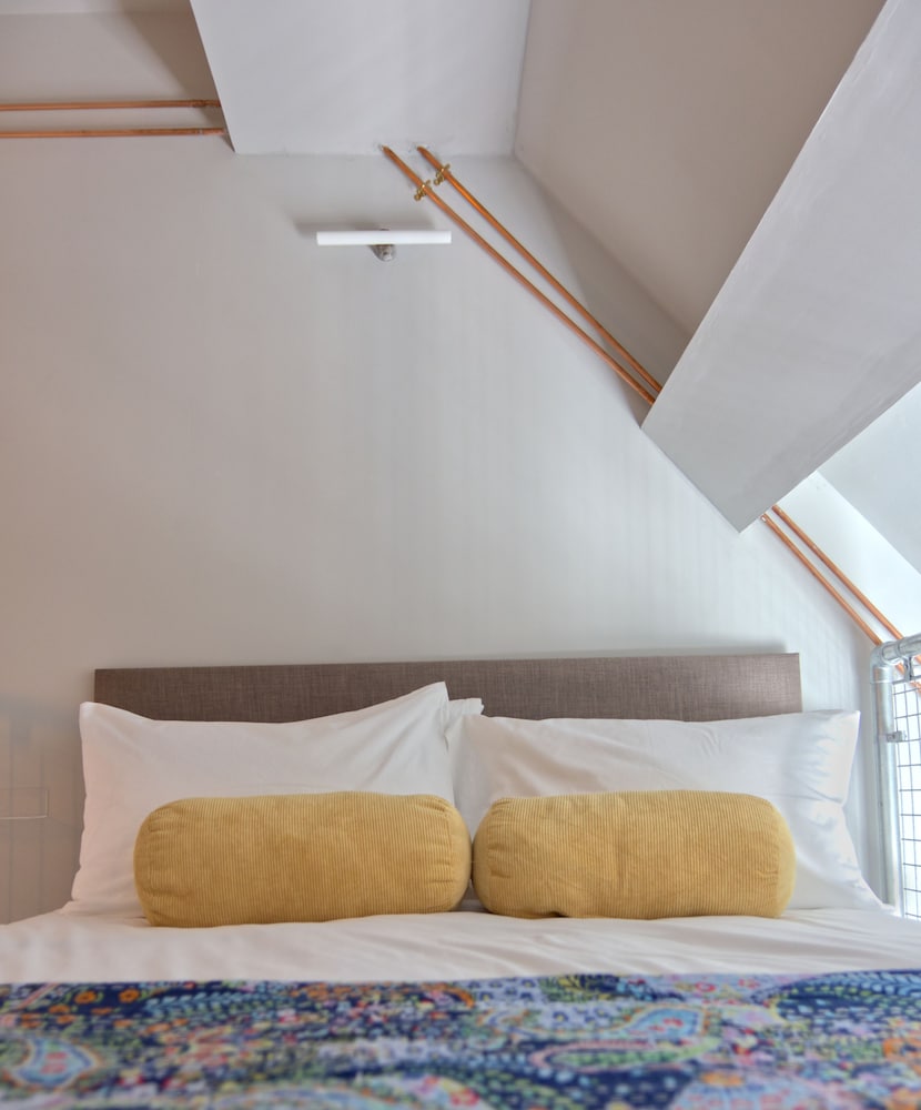 

Napoli - Worthing - Sleep Hotel