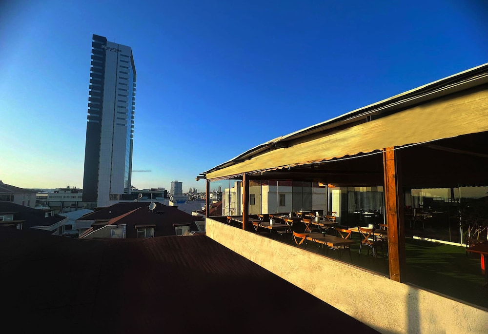 

Catania - Istanbul - Avist Hotel Avcılar