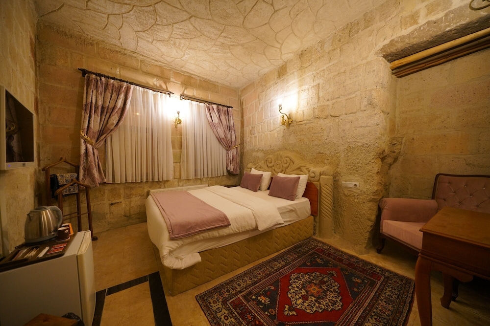 

Napoli - Nevsehir - Cappadocia Nar Cave House & Swimming Pool