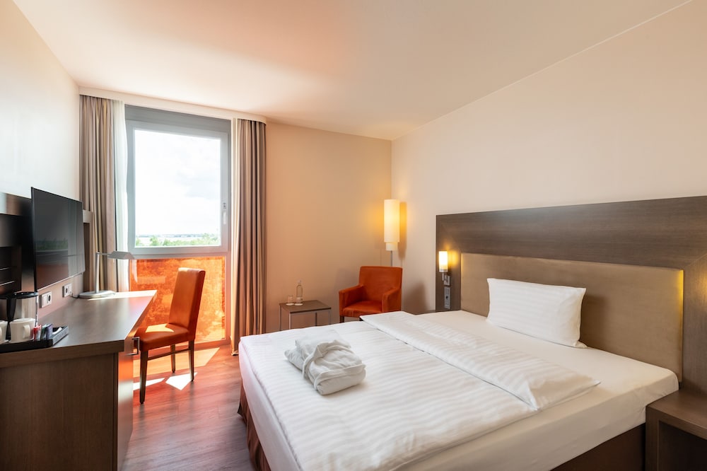 

Pisa - Schönefeld - IntercityHotel Berlin Airport Area North