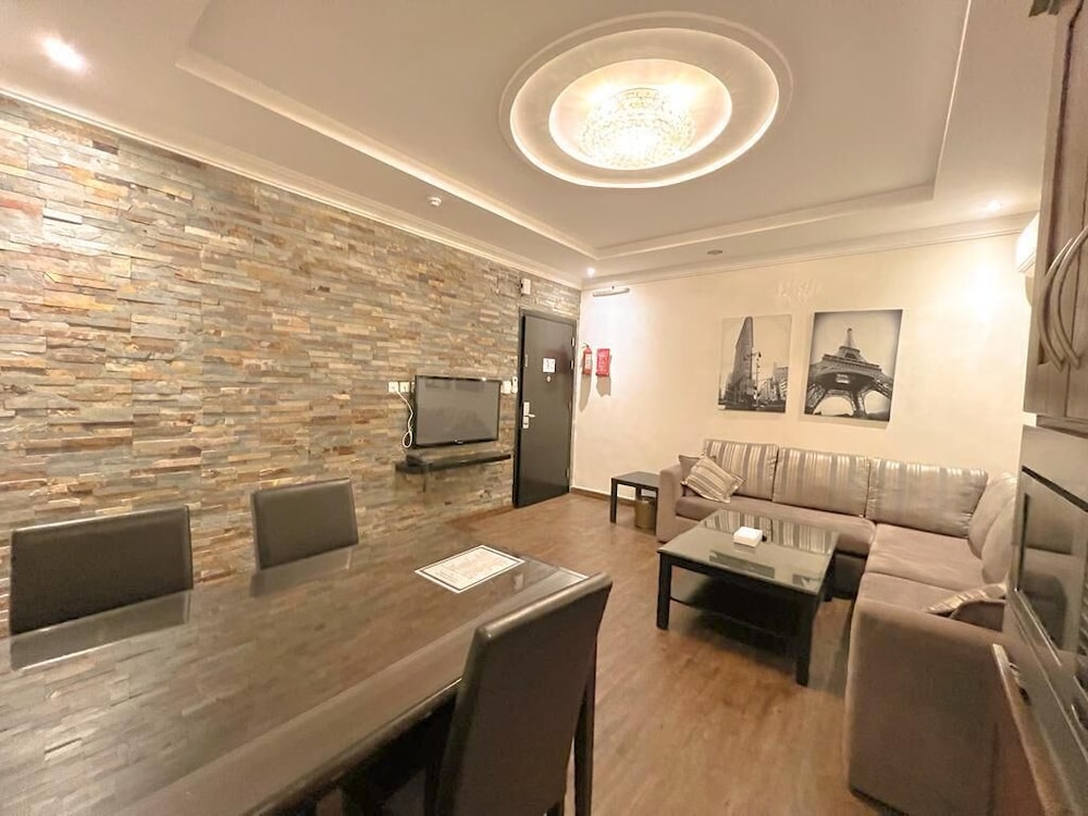 

Milano - Jeddah - Loren Suites
