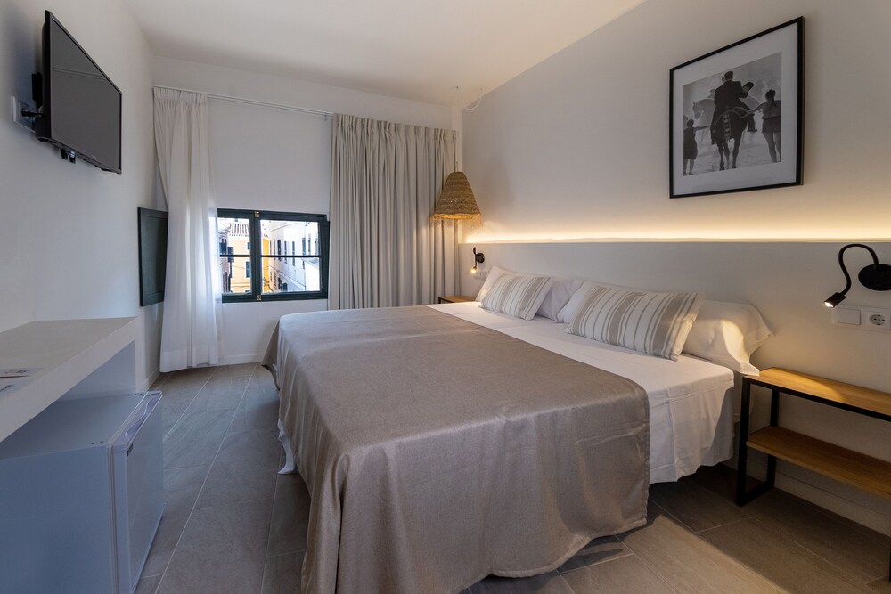 

Roma - Cala Blanca - Hotel Tres Tocs