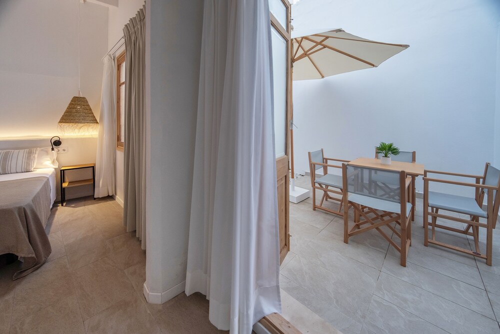 

Venezia - Cala Blanca - Tres Tocs