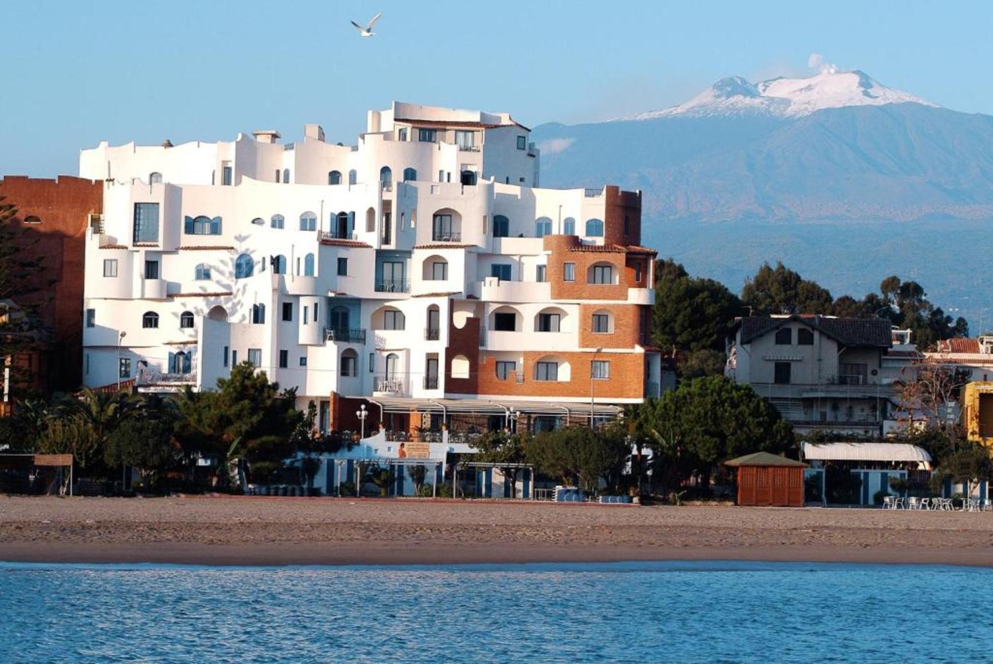 

Milano - Giardini Naxos - Sporting Baia Hotel