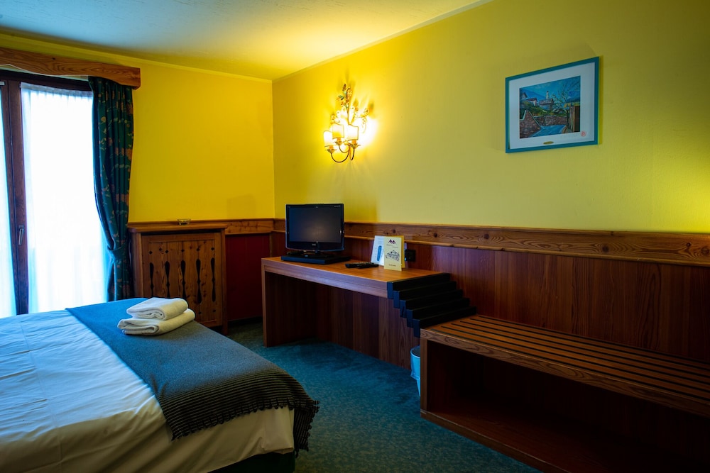 

Napoli - Gressoney-la-Trinité - Hotel De Champoluc