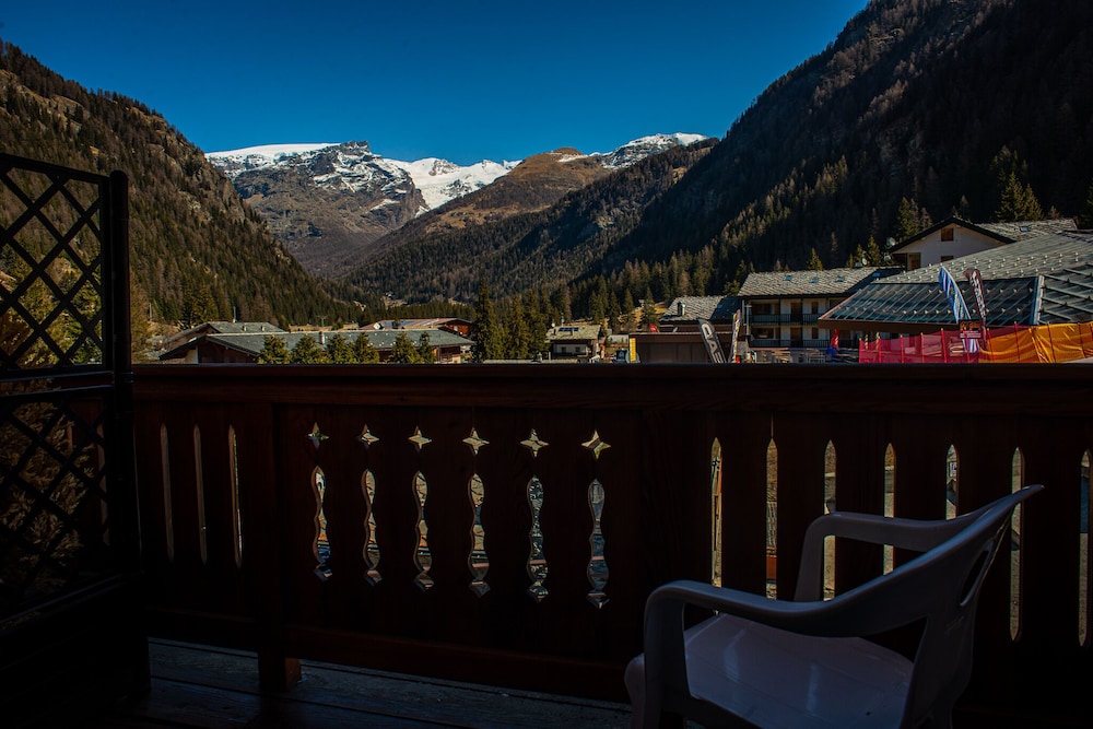 

Olbia - Gressoney-la-Trinité - Hotel De Champoluc