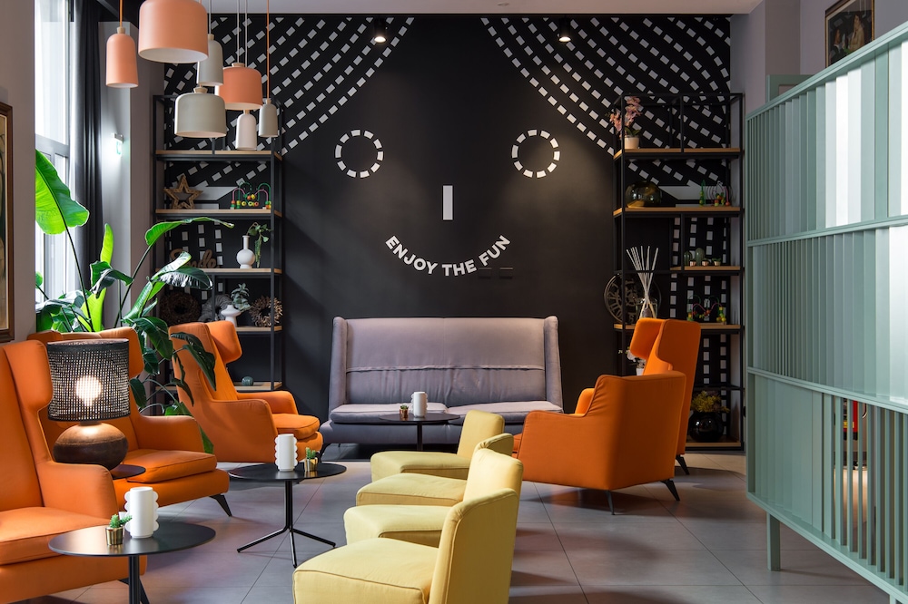 

Bologna - La Spezia - The Poet Hotel