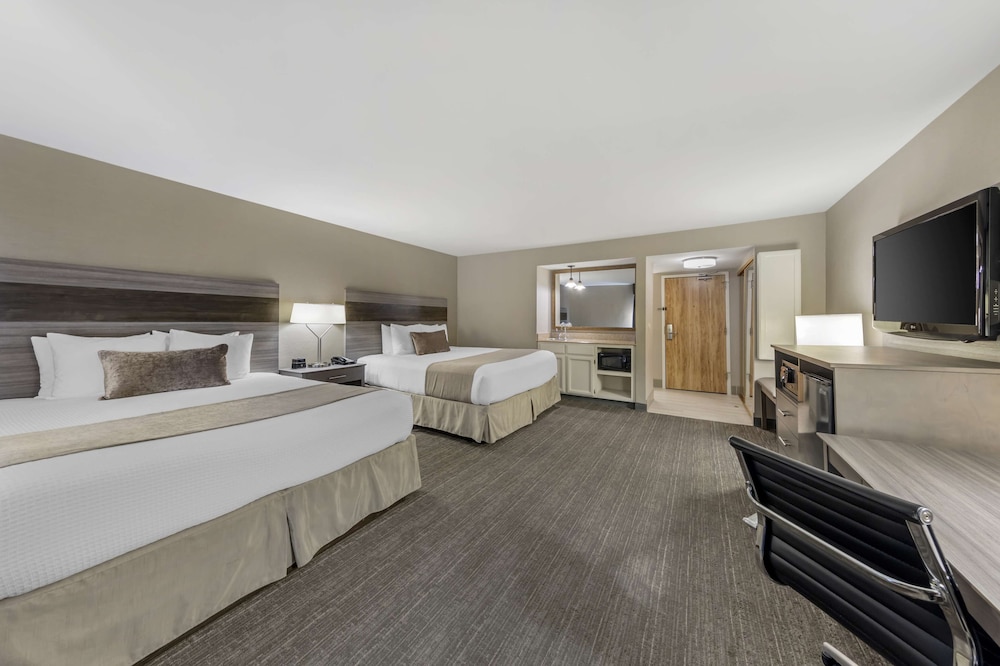 

Milano - Rowland Heights - Best Western Plus Executive Inn