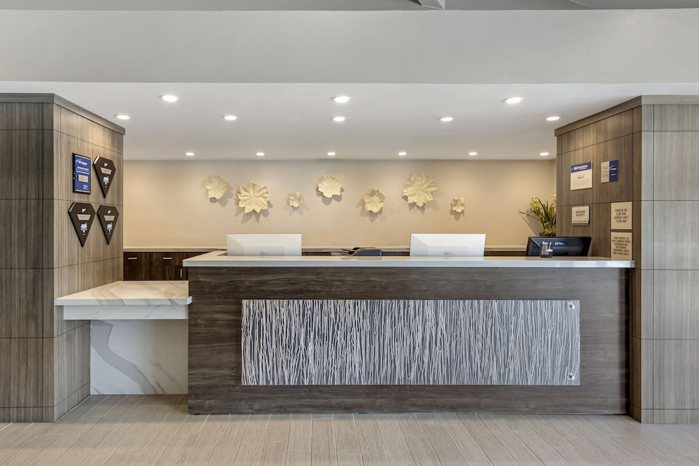

Milano - Brea - Best Western Plus Executive Inn