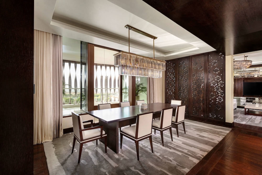 

Bologna - Mu‘askar al Murtafi‘ah - JW Marriott Hotel Muscat