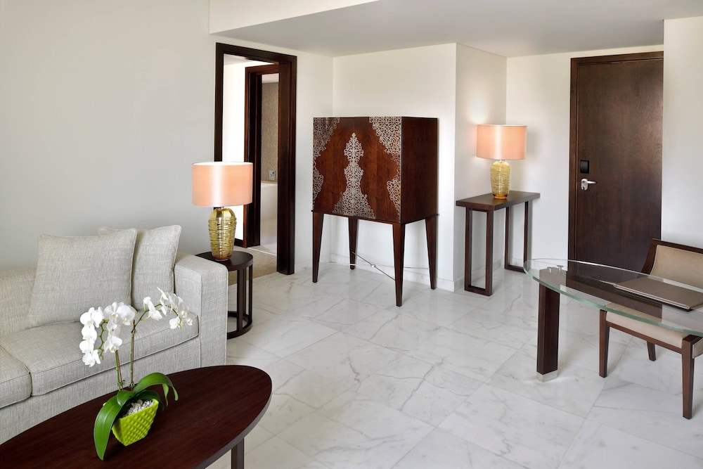 

Milano - Mu‘askar al Murtafi‘ah - JW Marriott Hotel Muscat